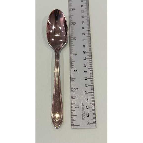 Lenox Unknown Pattern Discontinued Stainless Teaspoon Flatware Vietnam - Picture 3 of 5